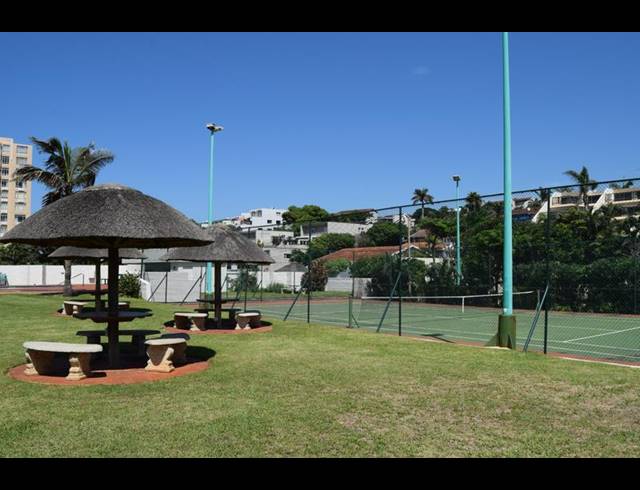 4 BEDROOM TOWNHOUSE FOR SALE IN UMHLANGA CENTRAL